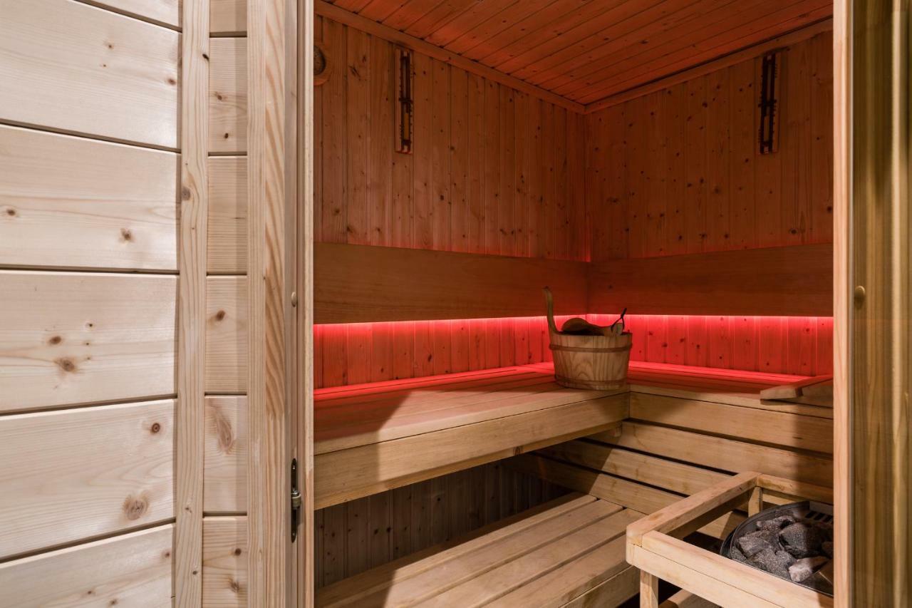Marinus - With Pool And Sauna Apartment